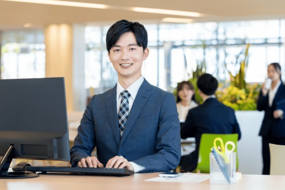 出納業務の主な流れと担当者の役割